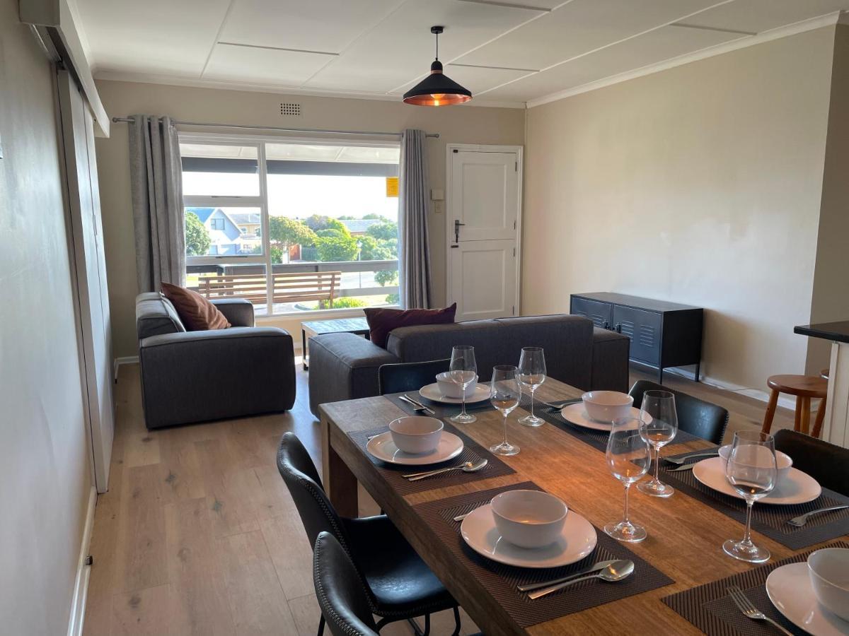 2 On Third Avenue Apartman Hermanus Kültér fotó